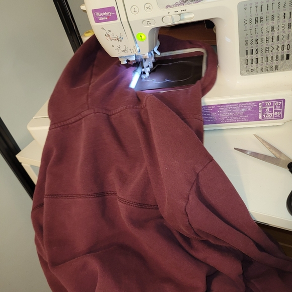 Custom embroidery 4 x 4 inch embroidery, multiple hoodie sizes, message me - Picture 13 of 16